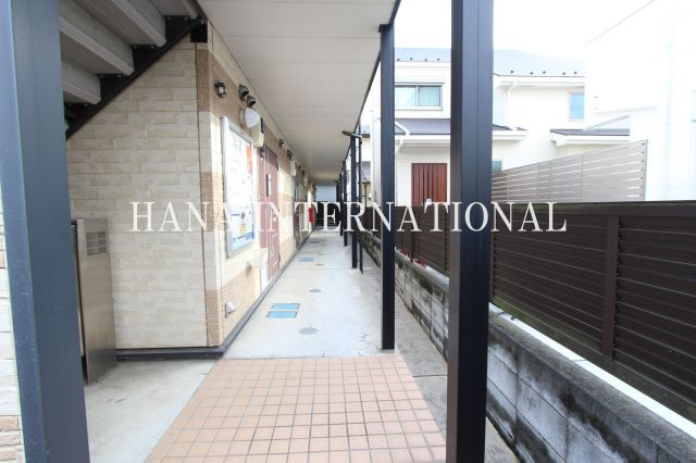 レオパレスカシオペアのエントランス