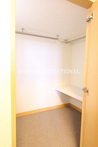 レオパレス美行の収納