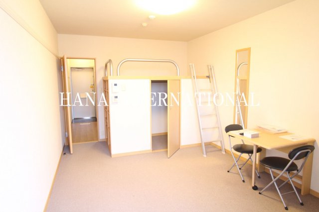 レオパレス美行の居間・リビング