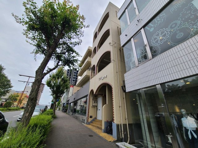 ぐりは四ツ谷