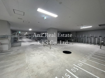 【ロビー】 | プレミストタワー靱本町 | 地下駐輪場です