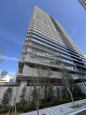 【外観】 | プレミストタワー靱本町 | 植栽も彩る外観です