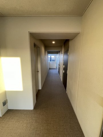 スプランディッド江坂DUEのロビー