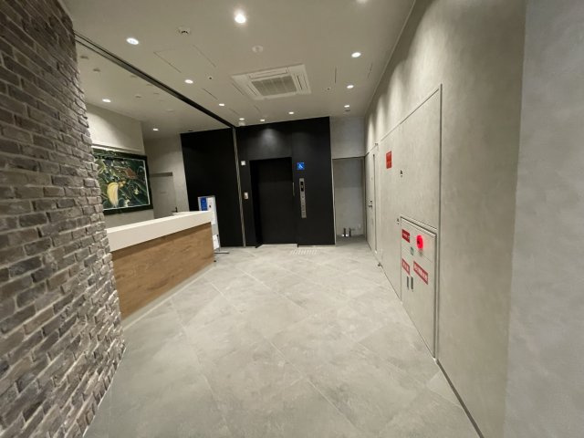 Uresidence Temmabashiのエントランス