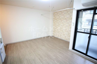 【居間・リビング】 | マリンコート | リビングです