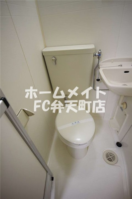 【トイレ】 | マリンコート | ユニットバスタイプです。