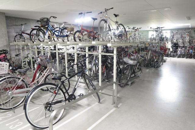 なんばグランドマスターズタワーの駐車場