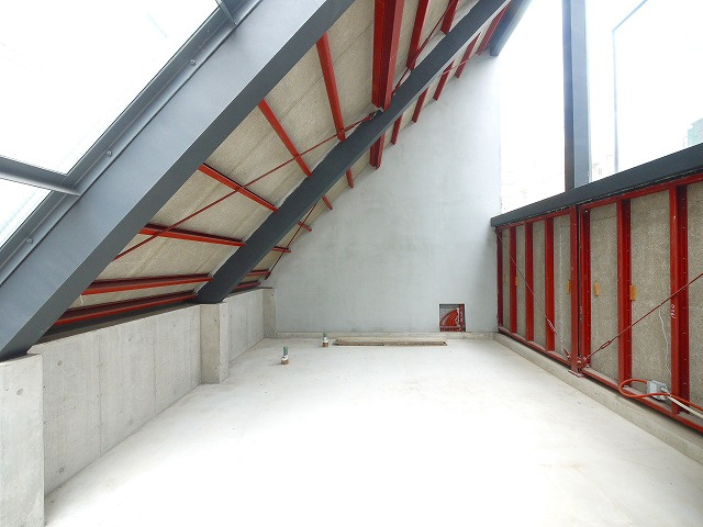 アルファサイトの内装