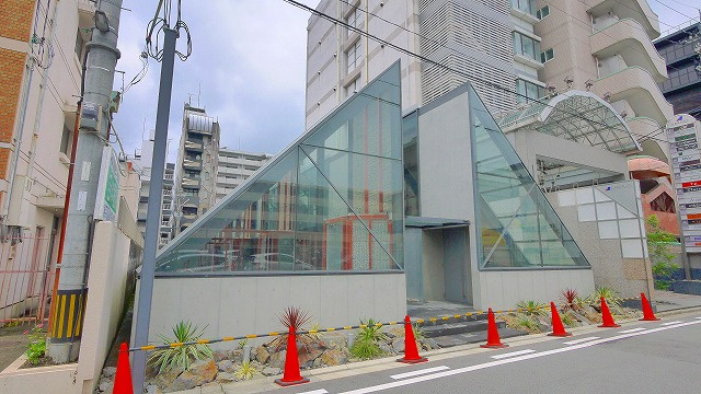 アルファサイトの外観