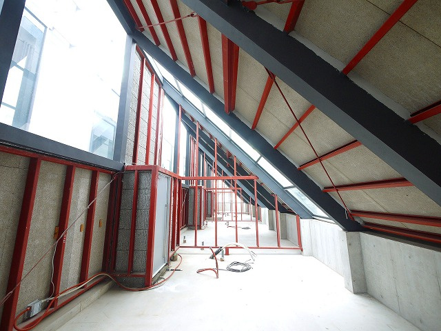 アルファサイトの内装