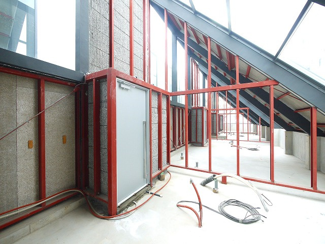 アルファサイトの内装