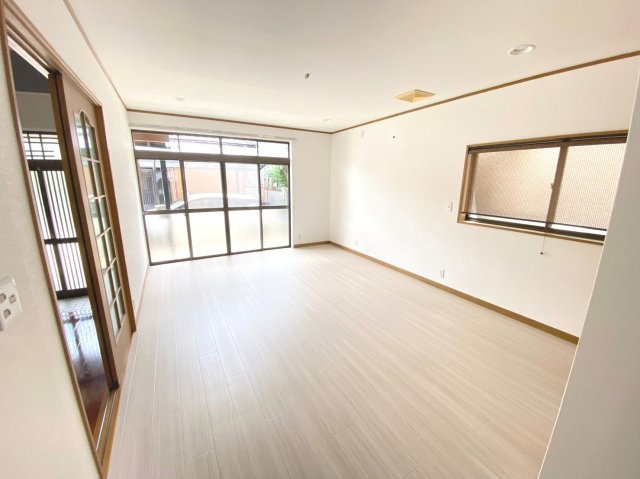 柳川市本町の中古一戸建の居間・リビング