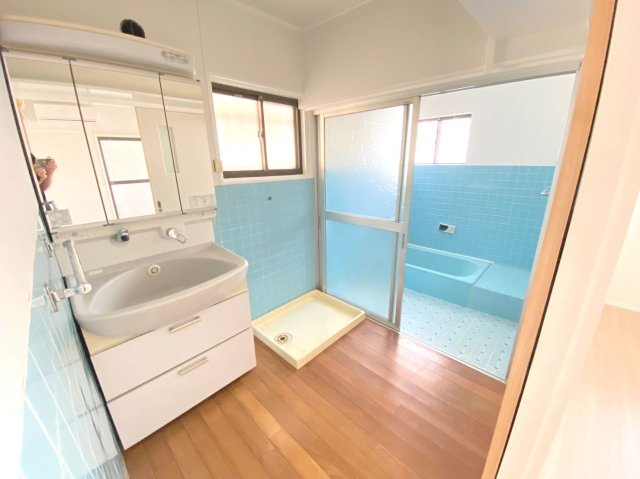 【独立洗面台】