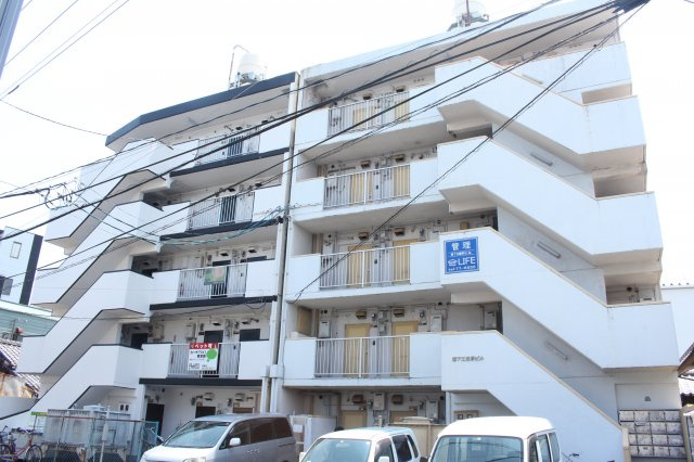 第７三重野ビルの外観