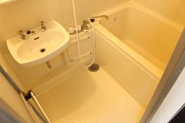 第７三重野ビルの浴室