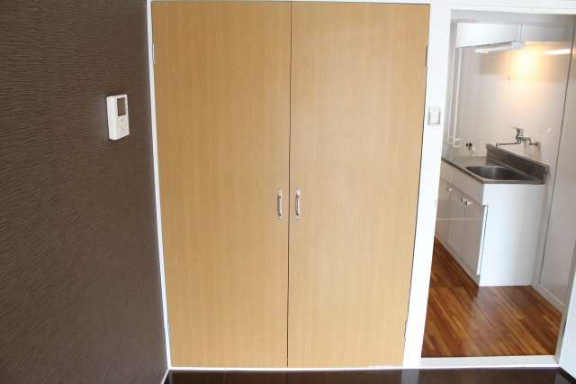 第７三重野ビルの収納