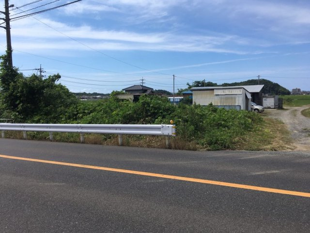 鳥取市里仁土地の前面道路含む現地写真