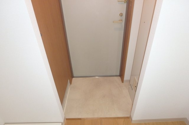 ルーストの玄関|他のお部屋の参考写真です。