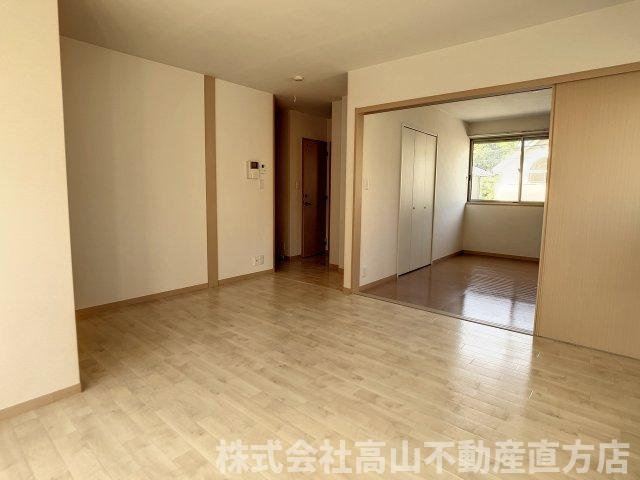 ファミリーヒルズ星ヶ丘Ⅰの居間・リビング