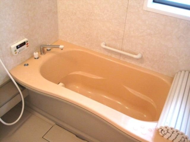 サンヴィレッジ田尻 Ｂ棟の浴室|浴室
