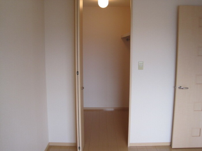 サンヴィレッジ田尻 Ｂ棟の収納|ウォークインクローゼット