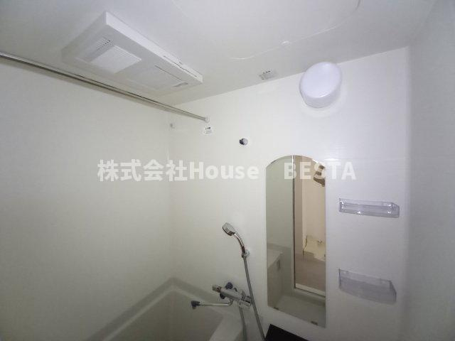 プレサンス神戸元町ミューズの浴室