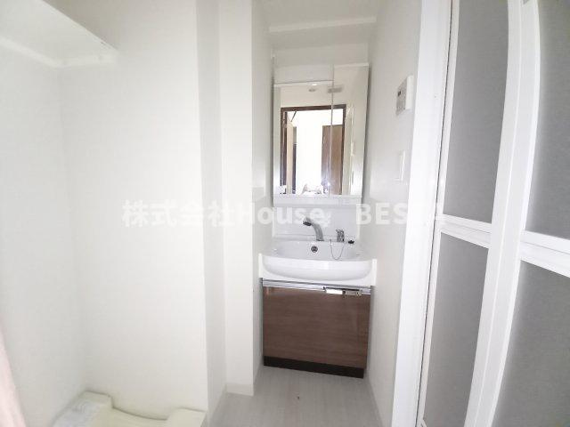 プレサンス神戸元町ミューズの独立洗面台