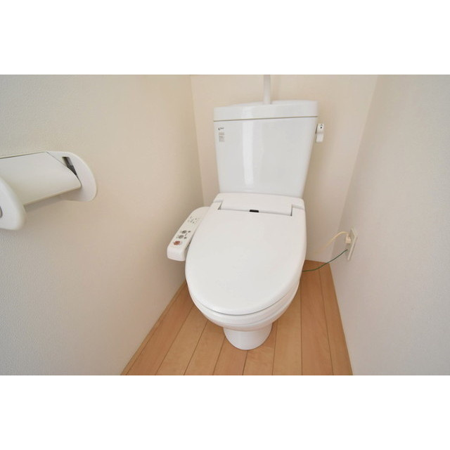 久留米市上津２丁目のアパートのトイレ|落ち着いたトイレです