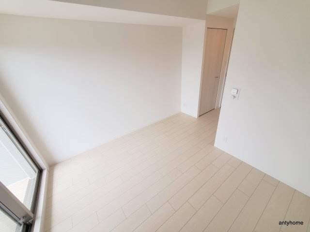 エスリード江坂セントラム 仲介手数料無料の居間・リビング