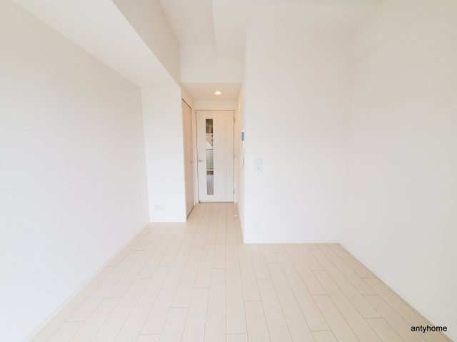 エスリード江坂セントラム 仲介手数料無料の洋室