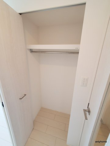 エスリード江坂セントラム 仲介手数料無料の収納