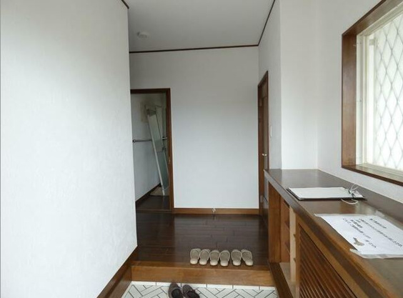 【玄関】 | 伊東市湯川　戸建