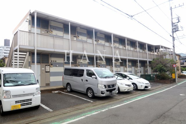 ライジングサンの駐車場