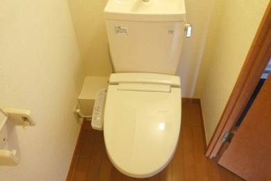 レオパレスMOKURENのトイレ
