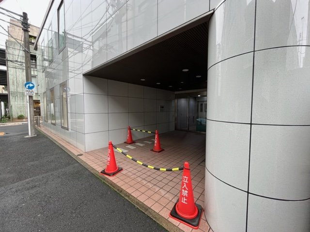 アイズビルのエントランス