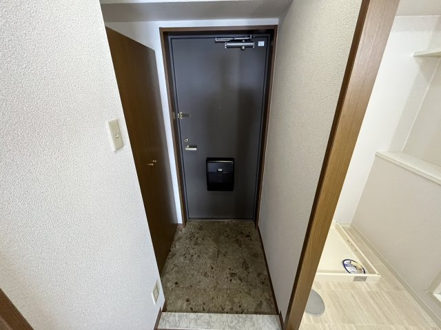 エクセレント・バーツの玄関