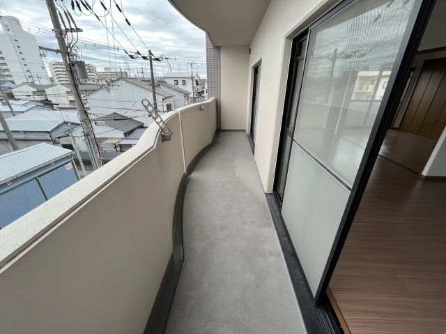 エクセレント・バーツのバルコニー