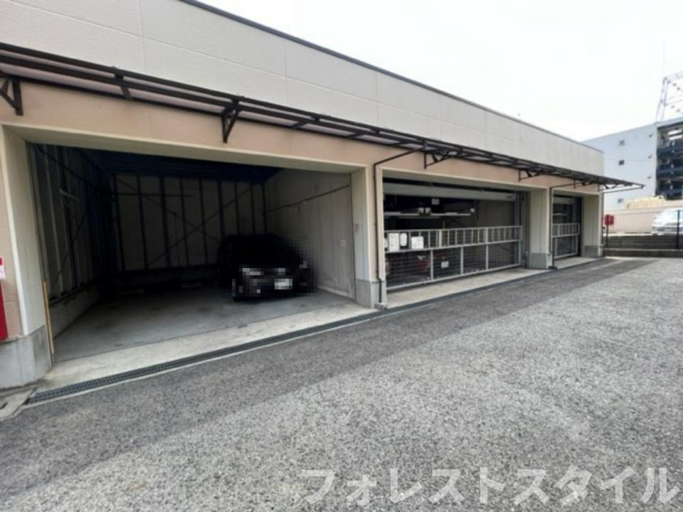 キングマンション都島Ⅰの駐車場
