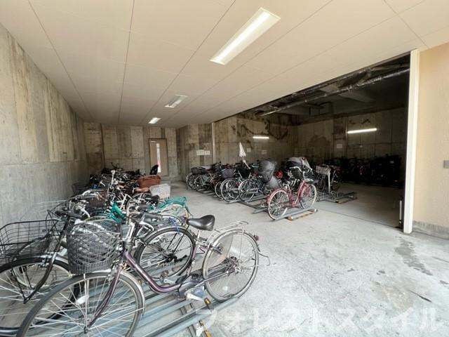 キングマンション都島Ⅰの駐車場