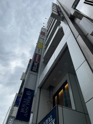 銀座シルクビルの外観