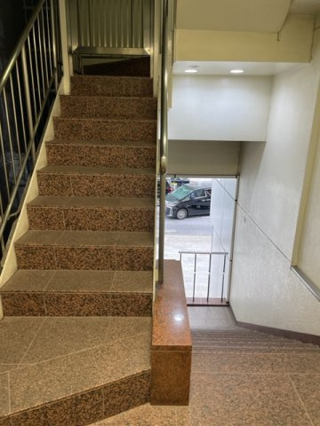 銀座シルクビルのロビー