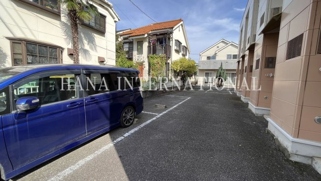 ベガⅡの駐車場