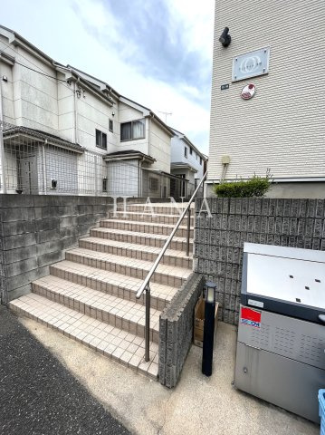 ヴェルサイユ浅間のエントランス