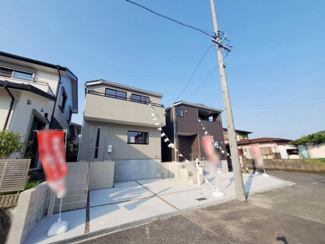 【前面道路含む現地写真】