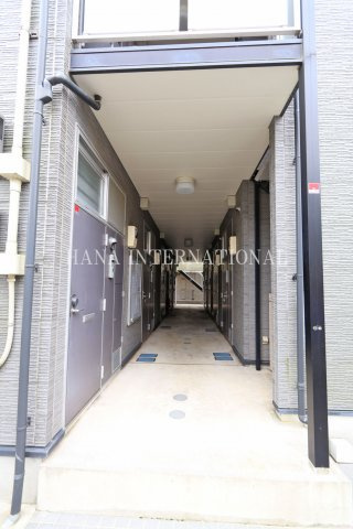 キャピタル平松のエントランス