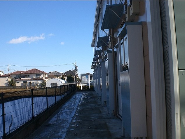 レオパレス欅のエントランス