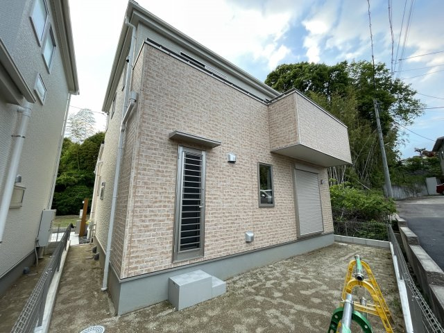 日進市岩崎町 全2棟　＜仲介手数料無料＞北小・日進中　新築一戸建ての外観|LINEから簡単お問合せ可能！
友達検索で@nqk7328tです！。