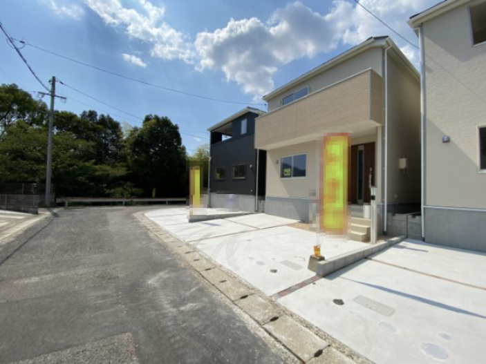 新築戸建　上安6丁目の前面道路含む現地写真