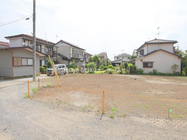あきる野市野辺　売地　1号棟／全2区画の前面道路含む現地写真