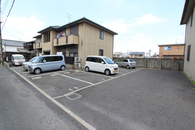 【駐車場】 | フローラルコートＡ | 駐車場完備です